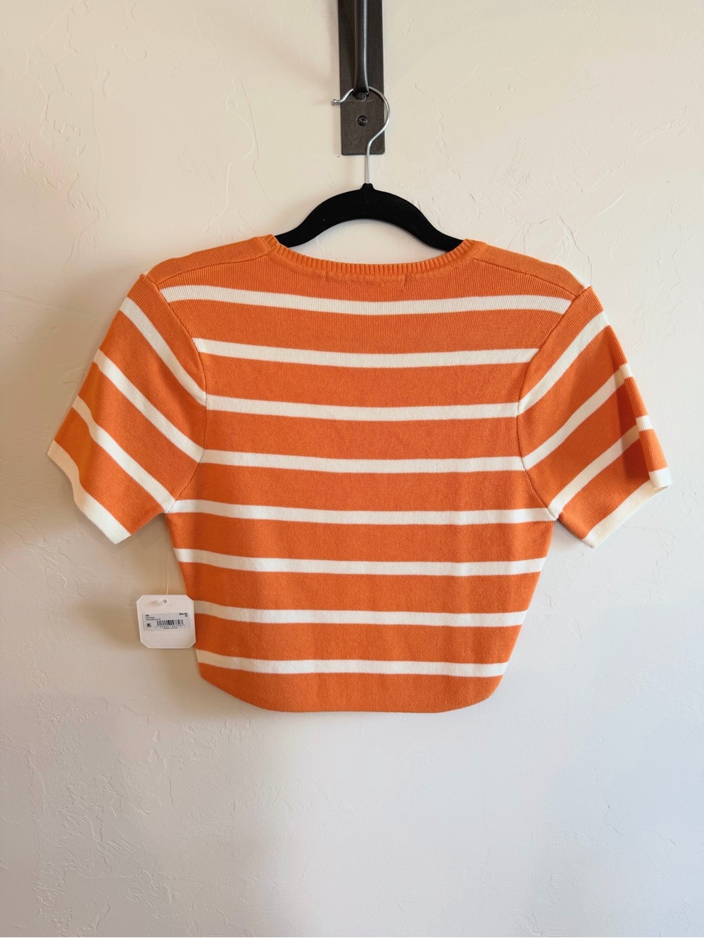 Altar’d State Cropped Tee - Picture 4 of 4